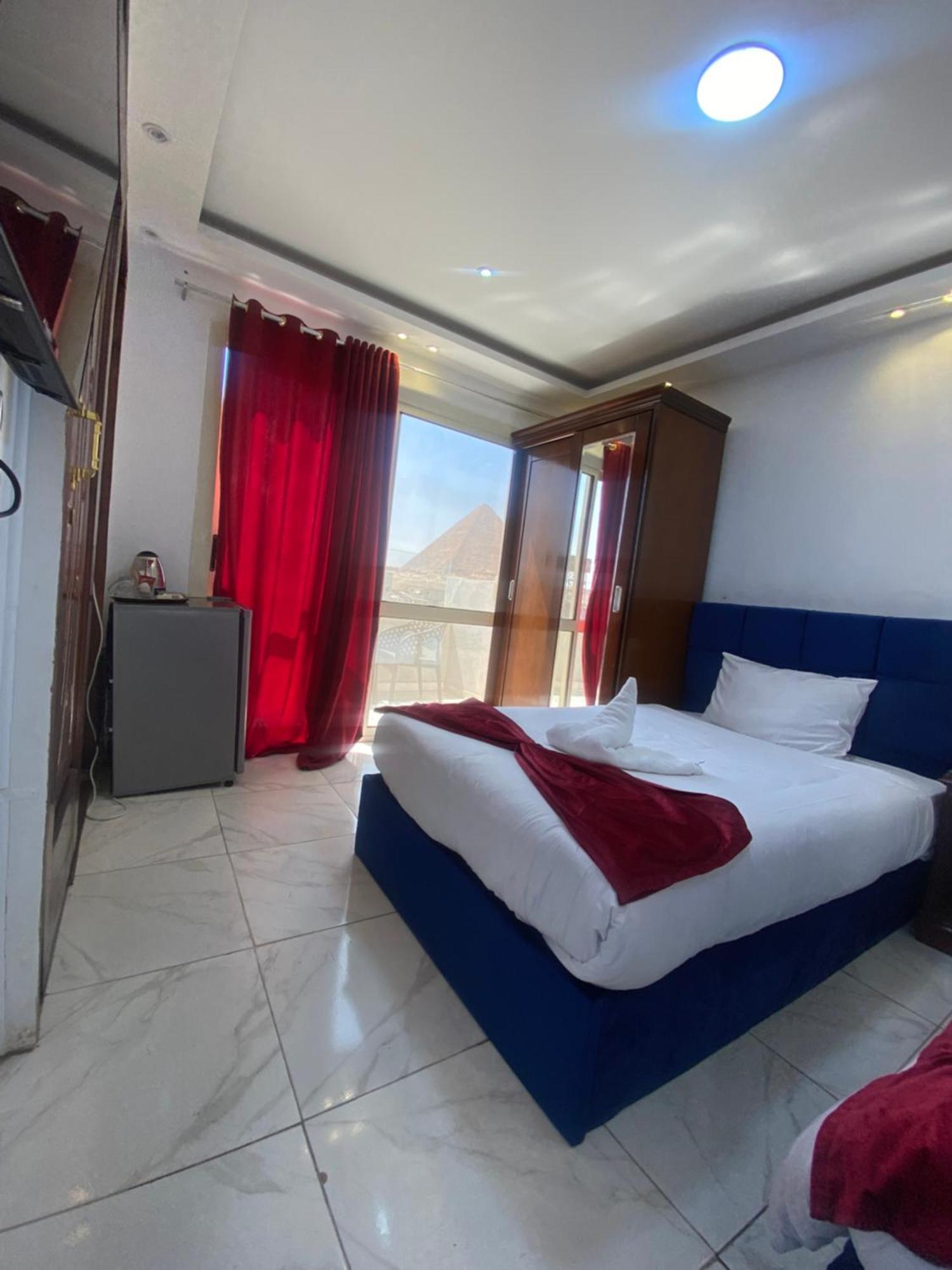 Middle East Pyramids Hotel Kafrat al Jabal Bagian luar foto