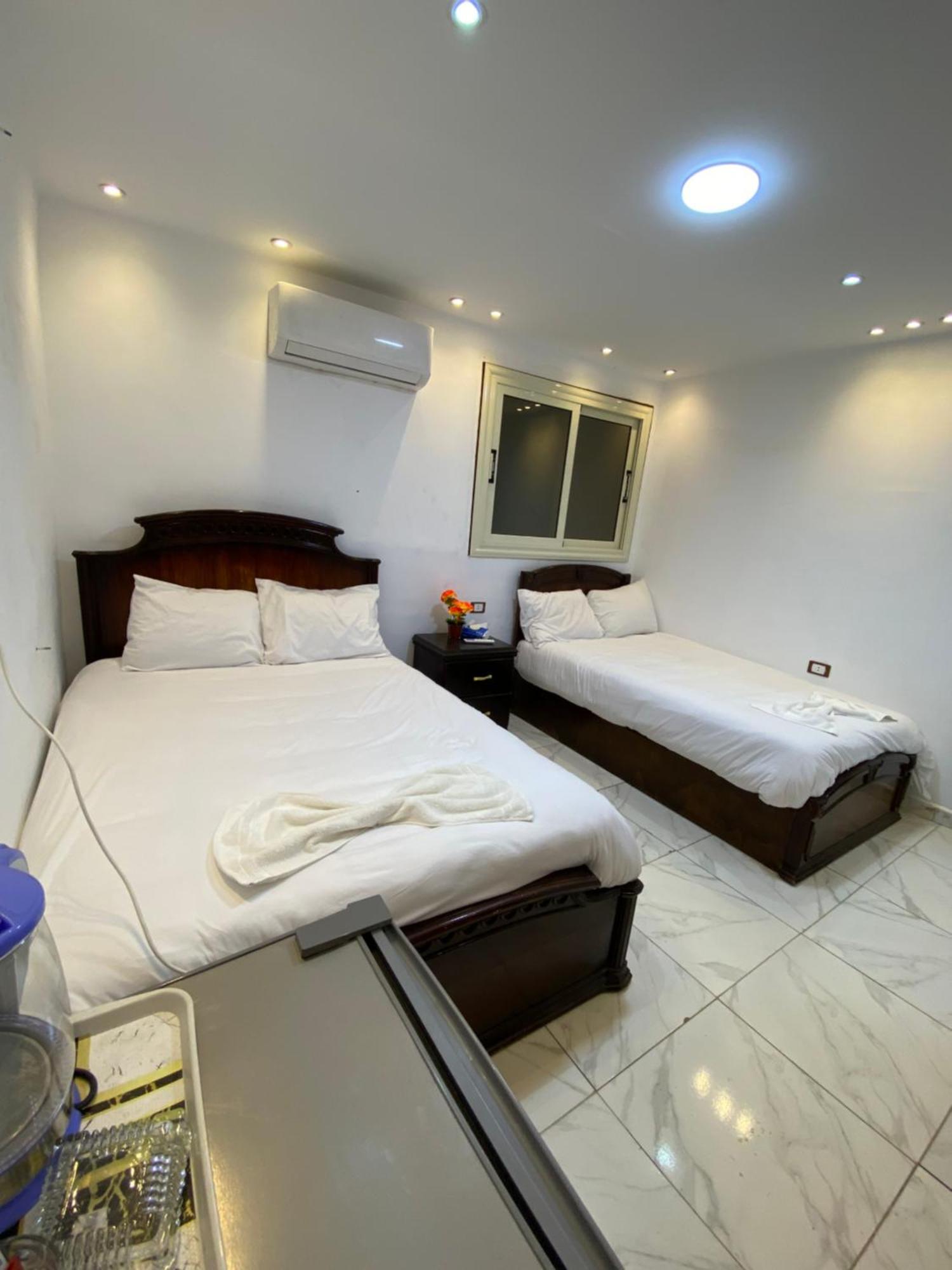 Middle East Pyramids Hotel Kafrat al Jabal Bagian luar foto