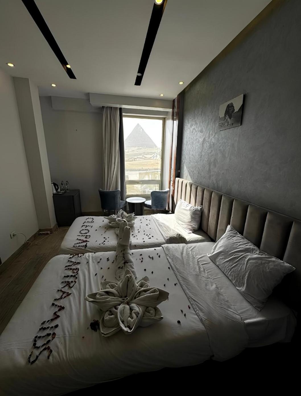 Middle East Pyramids Hotel Kafrat al Jabal Bagian luar foto